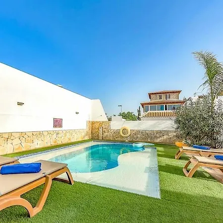 La Caleta Sleeps 6 With Pool And Wifi Vila *